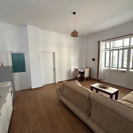 Helios Apartment